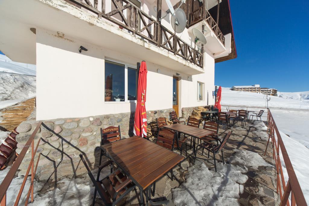 Snow House Albergue Gudauri Exterior foto